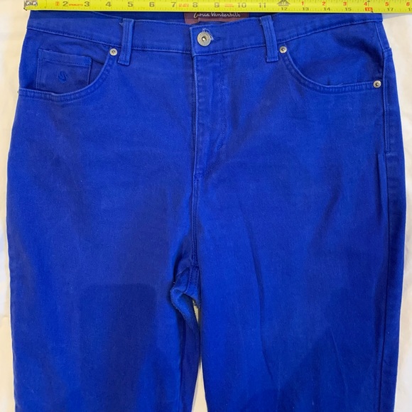 Gloria Vanderbilt | 12 | Blue denim straight leg high waisted jeans - Picture 3 of 8